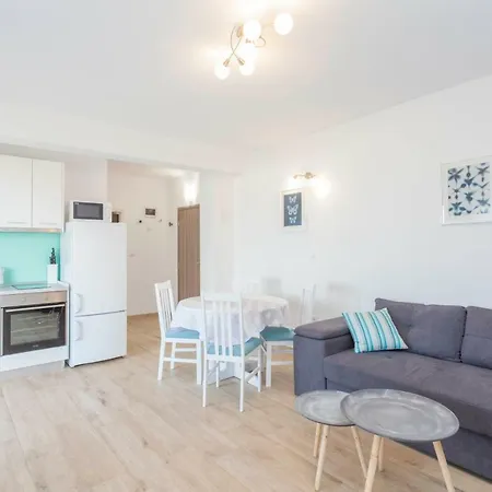 Blue House شقة ماكارسكا